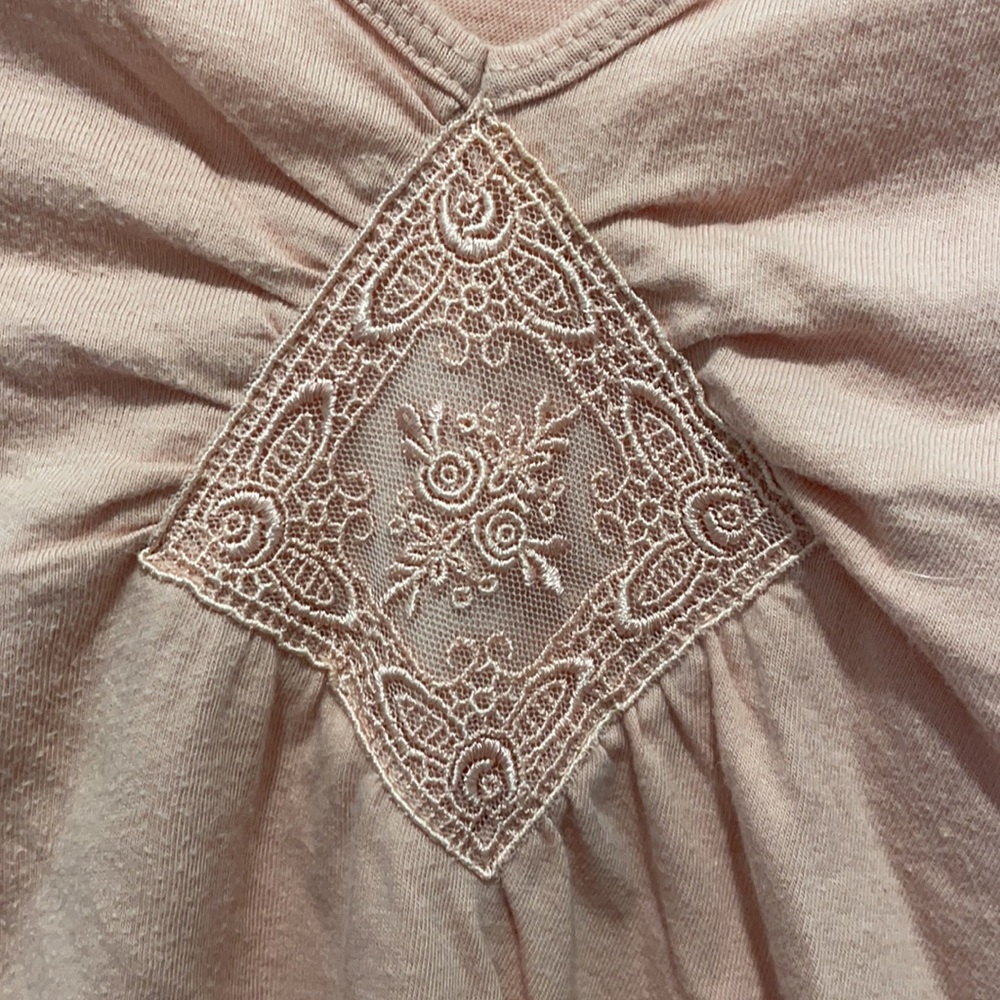 Stamp 10 Peach shirt with pretty detail size Large - Picture 2 of 6